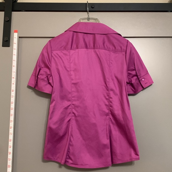 Banana Republic Women’s Petite Stretch Purple Button Down Short Sleeve EUC - Picture 5 of 5